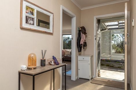 Photo of property in 10 Allen Terrace, Tawa, Wellington, 5028