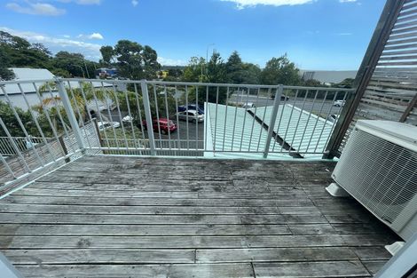 Photo of property in 13/222 Albany Highway, Schnapper Rock, Auckland, 0632