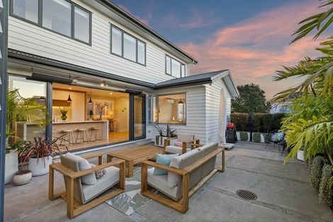 Photo of property in 9 Barque Rise, Long Bay, Auckland, 0630