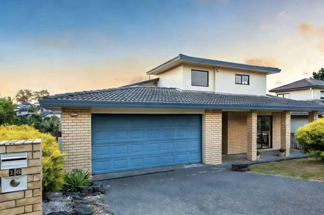 Photo of property in 16 Crimson Park, Oteha, Auckland, 0632