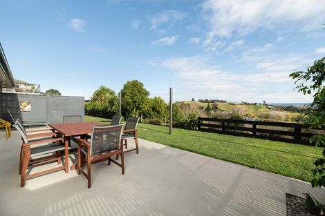 Photo of property in 112 Waikite Road, Welcome Bay, Tauranga, 3175