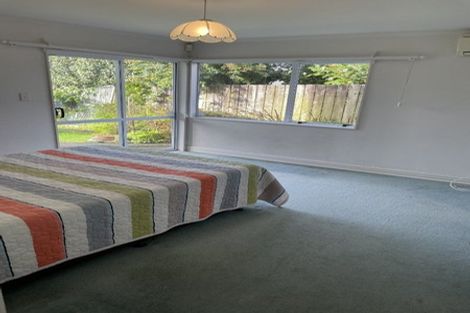 Photo of property in 2/24 Cherub Place, West Harbour, Auckland, 0618