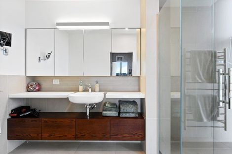 Photo of property in 142 Lake Crescent, Hamilton Lake, Hamilton, 3204