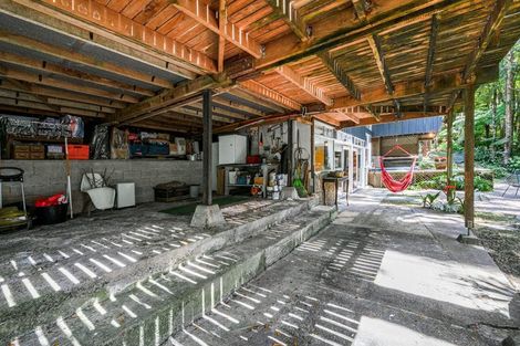 Photo of property in 30 Kopiko Road, Titirangi, Auckland, 0604