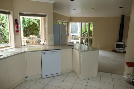 Photo of property in 52 Meadowland Drive, Somerville, Auckland, 2014