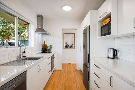 Photo of property in 2/14 Rowan Terrace, Te Atatu South, Auckland, 0610