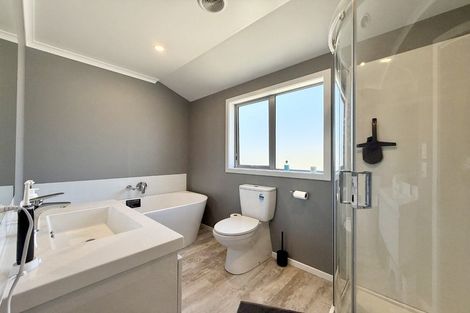 Photo of property in 4b Horoeka Street, Stokes Valley, Lower Hutt, 5019