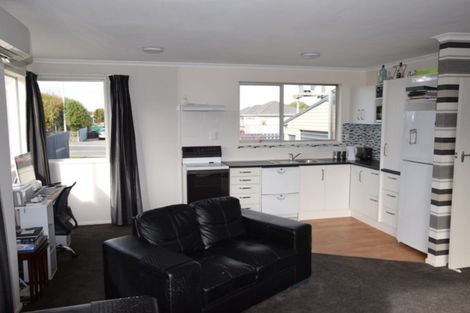 Photo of property in 90 Bay Road, Grasmere, Invercargill, 9810