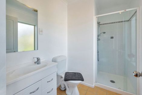 Photo of property in 15 Pooks Road, Ranui, Auckland, 0612