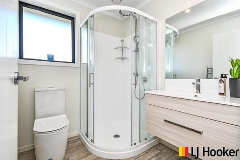 Photo of property in 14 Dame Nganeko Drive, Glenbrook, Waiuku, 2681