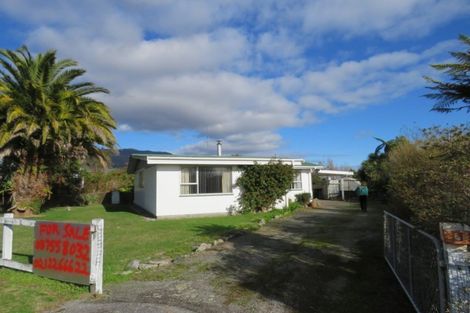 Photo of property in 2 Stewart Street, Waimangaroa, Westport, 7891