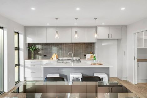 Photo of property in 68 Kakariki Grove, Waikanae, 5036