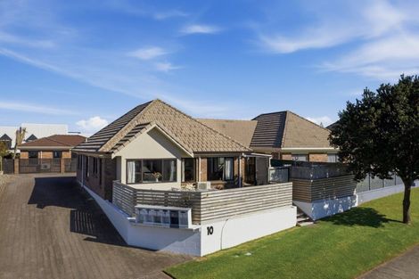 Photo of property in 10 Ranch Road, Mount Maunganui, 3116