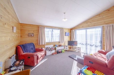 Photo of property in 18 Davidson Avenue, Pirimai, Napier, 4112