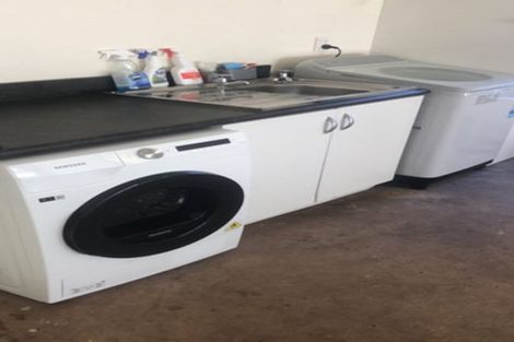 Photo of property in 2/124 Te Heuheu Street, Taupo, 3330