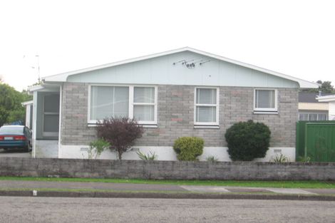 Photo of property in 3/17 Porutu Street, Fairfield, Lower Hutt, 5011