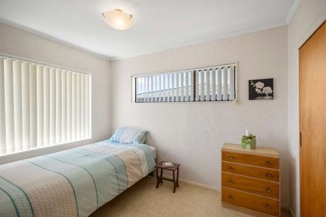 Photo of property in 19a Paynters Avenue, Strandon, New Plymouth, 4312