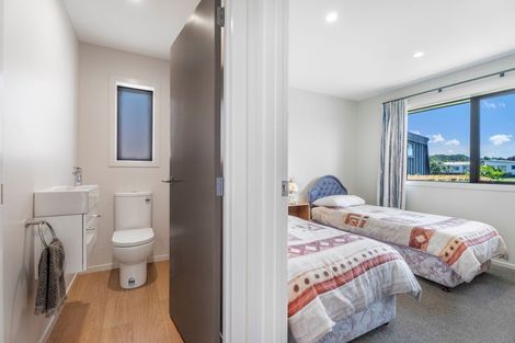 Photo of property in 105 Rangiora Crescent, Matarangi, Whitianga, 3592