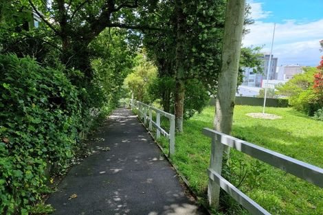 Photo of property in 11 Terrace Gardens, Te Aro, Wellington, 6011