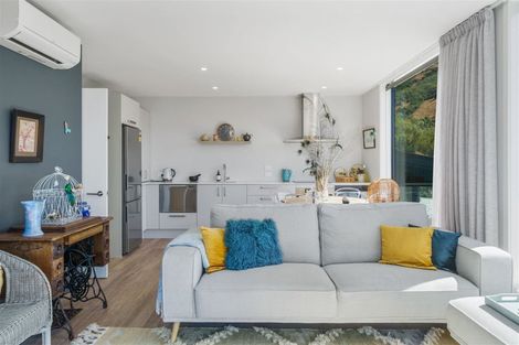 Photo of property in 25g Walkers Road, Lyttelton, 8082