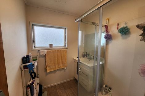 Photo of property in 9 Addington Avenue, Manurewa, Auckland, 2102