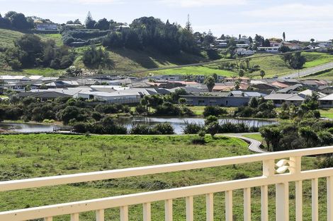 Photo of property in 11/19 Brodie Place, Bethlehem, Tauranga, 3110