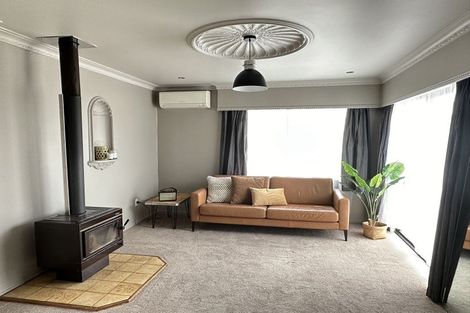 Photo of property in 10 Granville Drive, Massey, Auckland, 0614