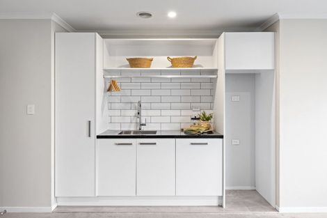 Photo of property in 38 Walter Lawry Road, Paerata, Pukekohe, 2124