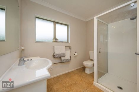 Photo of property in 62 Almadale Road, Cheltenham, Feilding, 4777