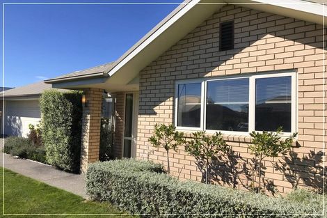 Photo of property in 17 Six Silvers Avenue, Halswell, Christchurch, 8025