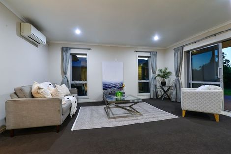 Photo of property in 12 Allgood Place, Rototuna North, Hamilton, 3210