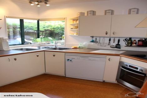 Photo of property in 12 Maire Street, Eastbourne, Lower Hutt, 5013