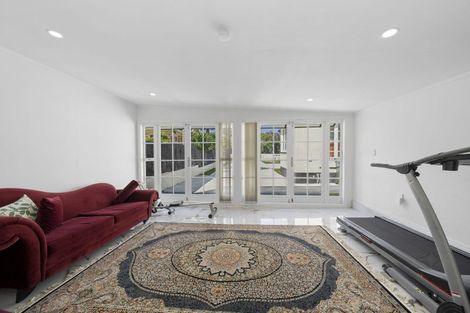 Photo of property in 21 Miller Road, Mangere Bridge, Auckland, 2022
