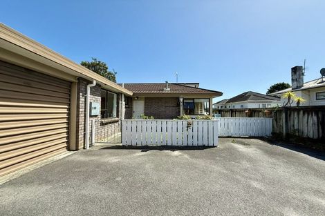Photo of property in 2/954 High Street, Avalon, Lower Hutt, 5011