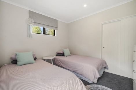 Photo of property in 124 Highland Drive, Acacia Bay, Taupo, 3385