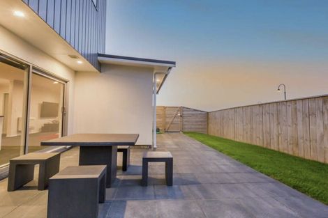 Photo of property in 27 Waitaria Terrace, Aotea, Porirua, 5024