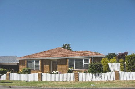 Photo of property in 9 Beauford Place, Parklands, Christchurch, 8083