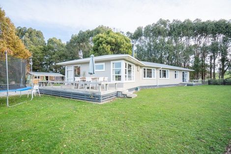 Photo of property in 185 Te Rakehou Road, Feilding, 4775