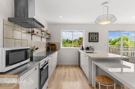 Photo of property in 15 Ash Grove, Maungaturoto, 0520