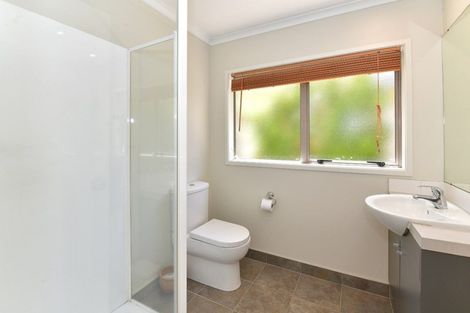 Photo of property in 5 Seamount Drive, Red Beach, 0932