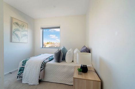 Photo of property in 81 Bordeaux Parade, Te Atatu South, Auckland, 0610