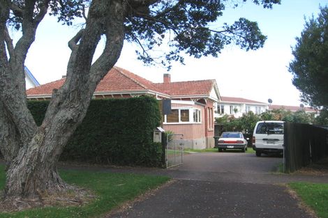 Photo of property in 7/5 Aratonga Avenue, Greenlane, Auckland, 1051