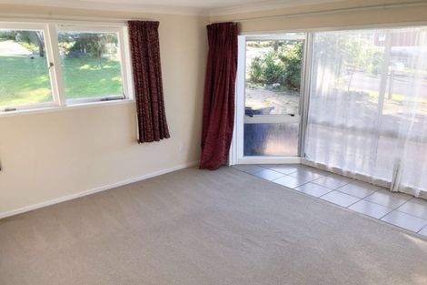 Photo of property in 41 Tiroroa Avenue, Te Atatu South, Auckland, 0610