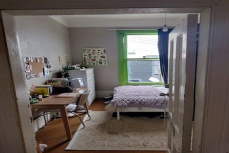 Photo of property in 8a Clermont Terrace, Kelburn, Wellington, 6012