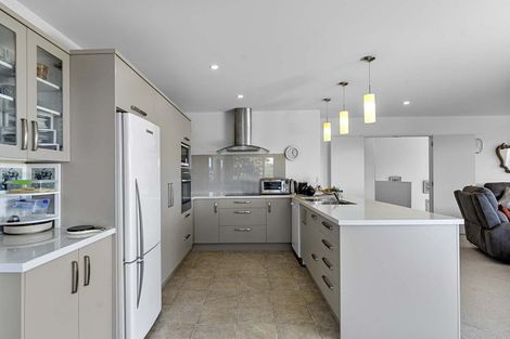 Photo of property in 6 Buxton Place, Ohauiti, Tauranga, 3112