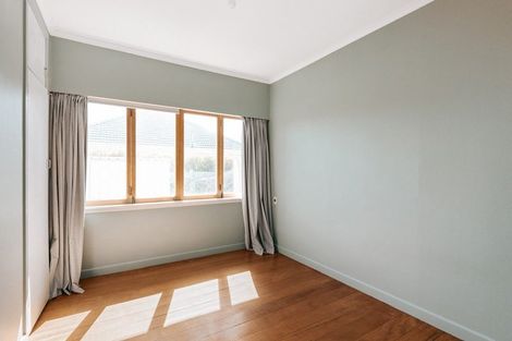 Photo of property in 77 Ngatai Road, Otumoetai, Tauranga, 3110