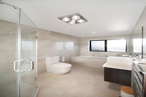 Photo of property in 11 Koiora Road, Clarks Beach, 2122