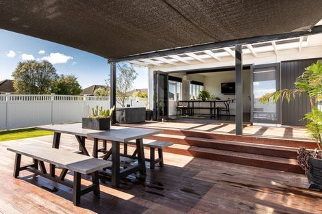 Photo of property in 709 Grove Road, Mayfair, Hastings, 4122