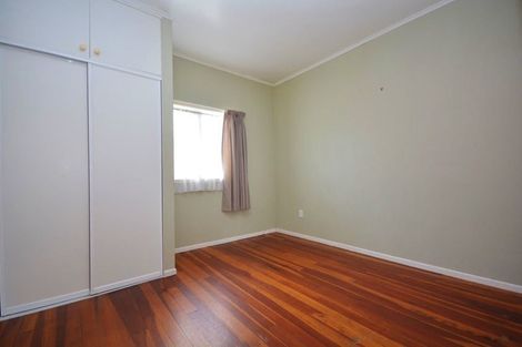 Photo of property in 9 Greers Road, Weymouth, Auckland, 2103
