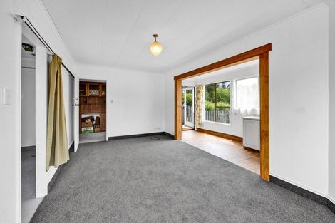 Photo of property in 69 Orlando Street, Stratford, 4332